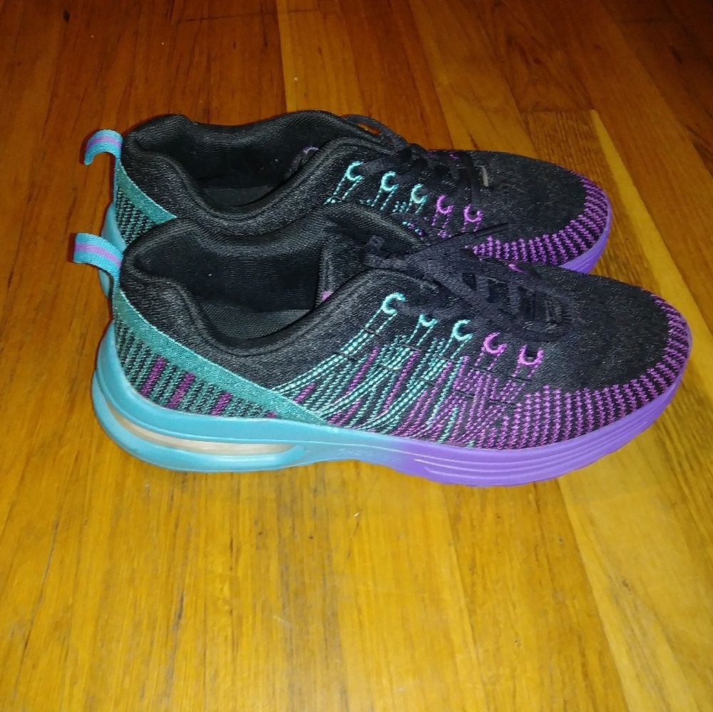 Women's sneakers